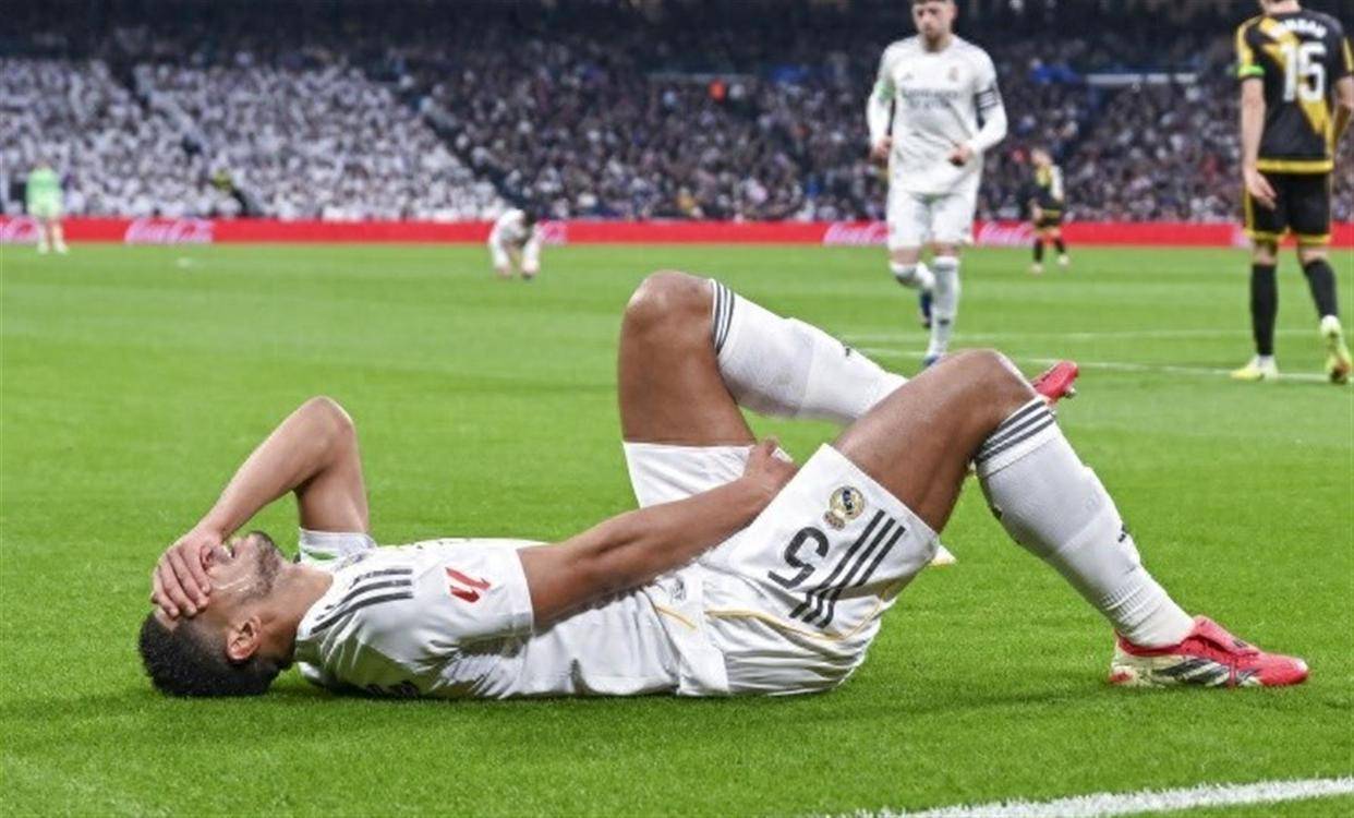 竞彩世界杯 -突发揪心噩耗！阿斯报实锤：贝林厄姆左腿半腱肌撕裂，泪洒赛场，缺席1个月，皇马争冠悬了？